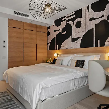 One Luxury - One Club Ii Apartment Bucharest